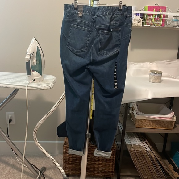 NWT Torrid Bombshell Skinny - Picture 4 of 9